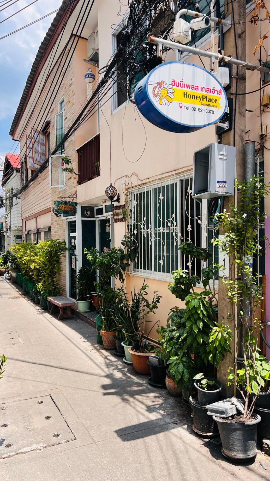 Ricos Honey Place Guesthouse Bangkok Zewnętrze zdjęcie