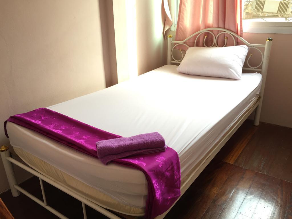 Ricos Honey Place Guesthouse Bangkok Zewnętrze zdjęcie