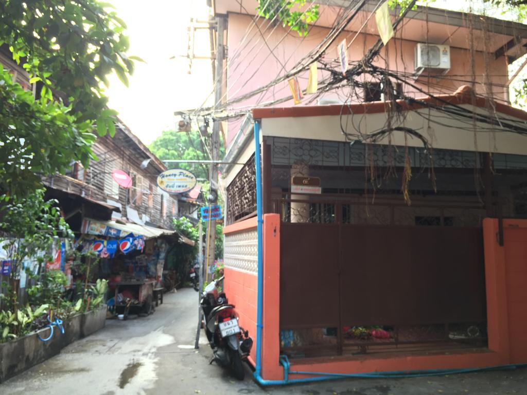 Ricos Honey Place Guesthouse Bangkok Zewnętrze zdjęcie