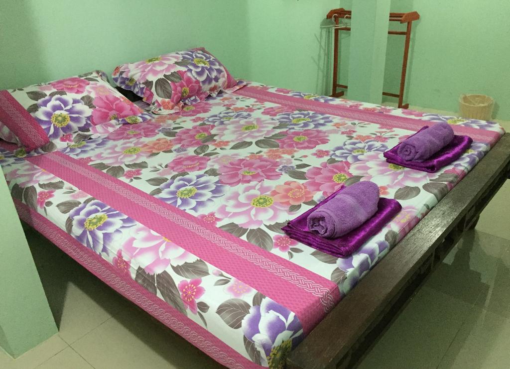Ricos Honey Place Guesthouse Bangkok Zewnętrze zdjęcie