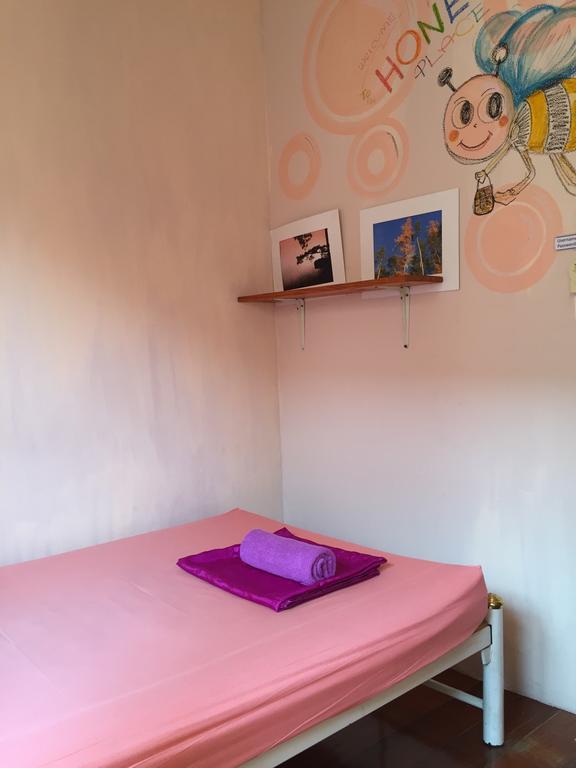 Ricos Honey Place Guesthouse Bangkok Zewnętrze zdjęcie
