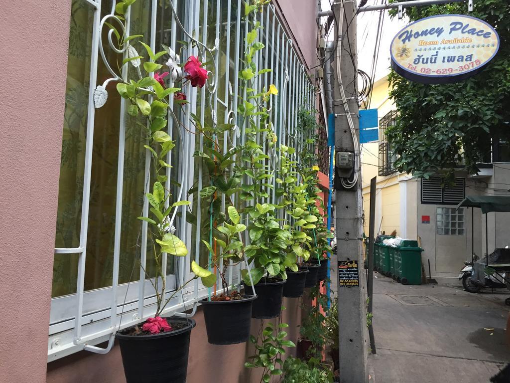 Ricos Honey Place Guesthouse Bangkok Zewnętrze zdjęcie